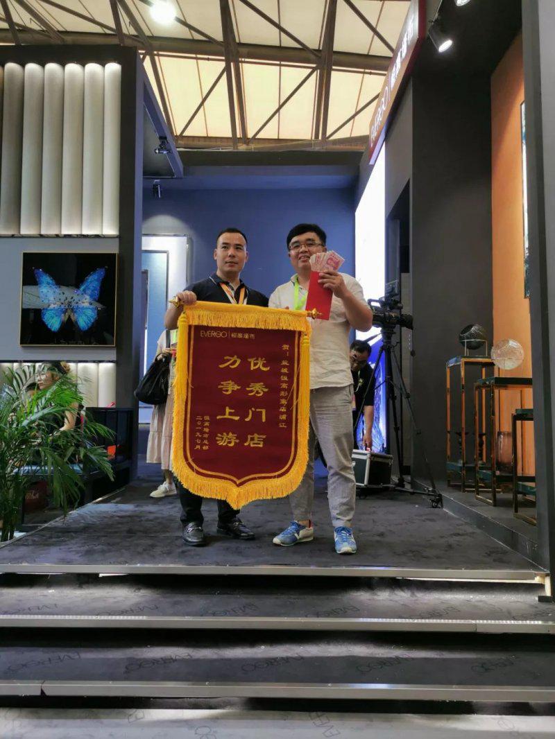 恒高墙布携新品惊艳绽放2019上海墙纸墙布展