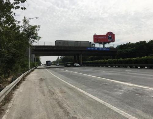 帕莱德系统门窗战略全新升级11城机场高炮亮相