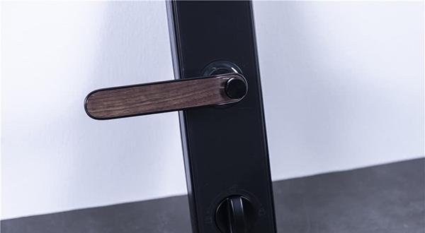 联想智能门锁E1测评：家庭升级智能门锁的首选优品
