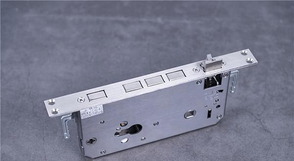 联想智能门锁E1测评：家庭升级智能门锁的首选优品