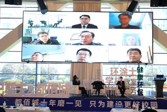 环涂士涂料学校周末刷新服务云牵手,呵护学生健康!