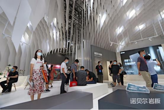 诺贝尔岩板进入全通体时代 掀起行业技术新革命