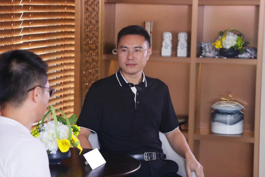 肯帝亚董事长郦海星：聚焦地板主业布局大家居赛道