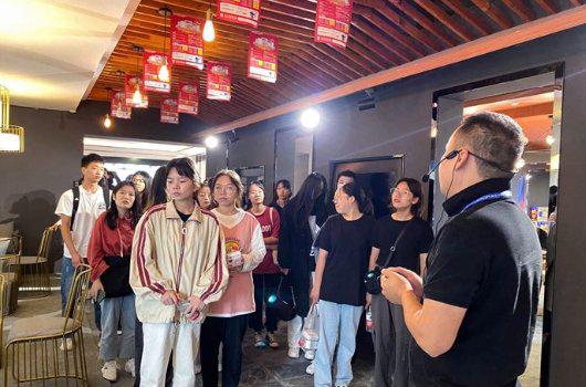 嘉职院走进赛华互交流 共同领略品牌发展新高度
