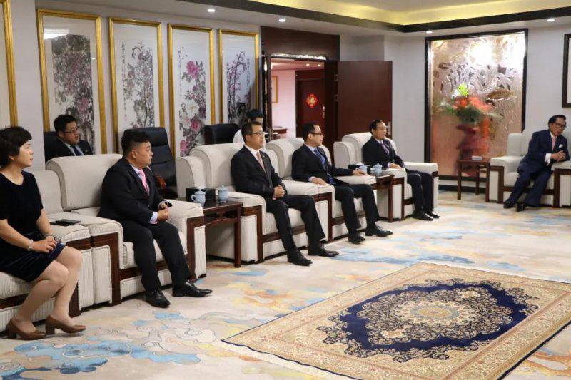 暨南大学党委书记林如鹏一行莅临金科伟业考察指导