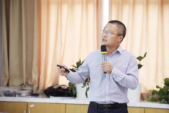 卓宝科技与深圳油漆堡集团正式签署战略合作协议