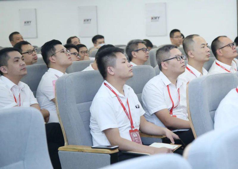 卡米亚陶瓷2020年9月工作总结会议圆满举办