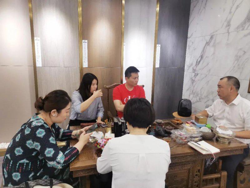 孵大商·扶大商·富大商 | 2021金丝玉玛瓷砖大商项目终端走访实录