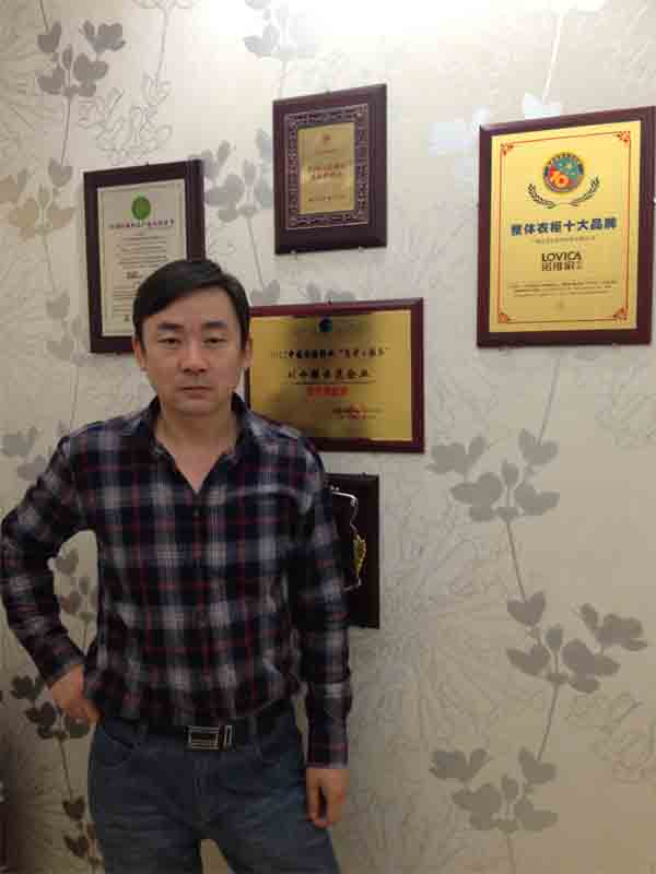 诺维家衣柜兰州李欣：精心呵护 强健品牌体魄