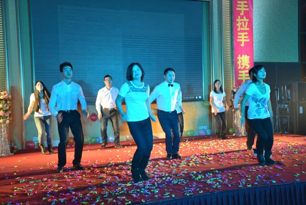 仁丰门业“启航2014”主题年会圆满落幕
