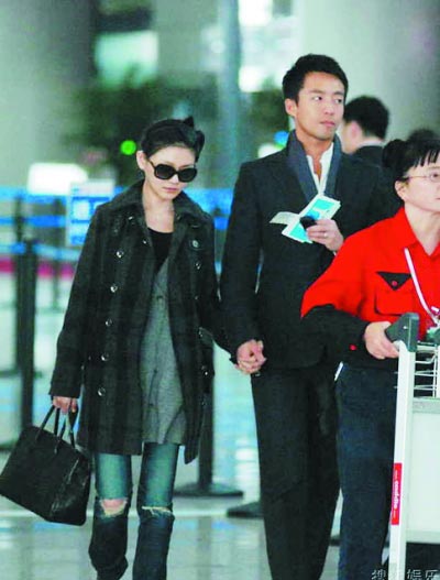 大S是如何打开她的幸福之“门”的? 大S是如何打开她的幸福之“门”的?