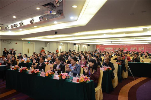 点亮亮点2014经销商年会 共谱中国背景墙新明天 点亮亮点2014经销商年会 共谱中国背景墙新明天