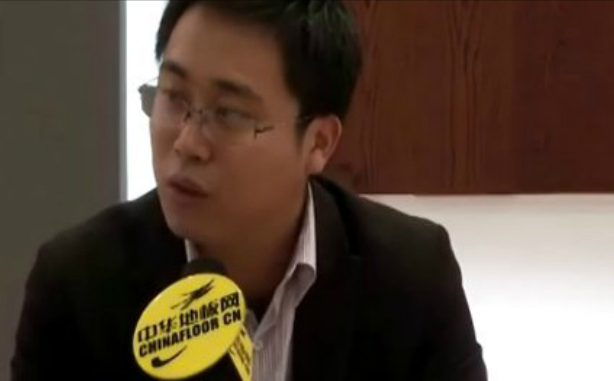 春天集团市场部经理王维强接受采访