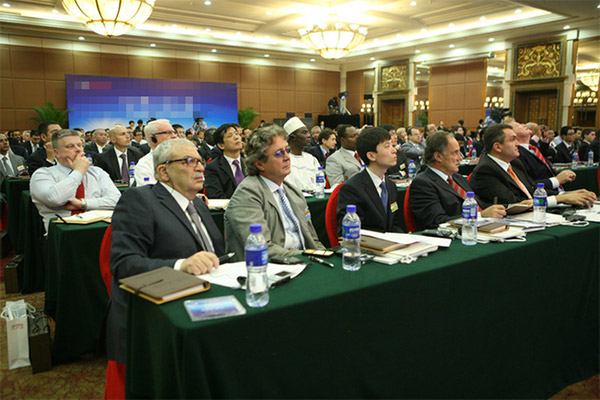 家居企业经销商会议该怎样摆脱呆瓜模式？