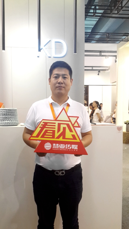 KD时尚系列与VR技术双剑合璧，引爆展会现场