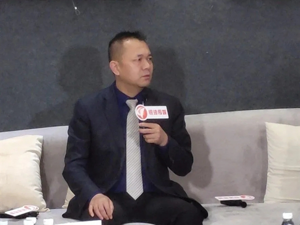 富轩门窗董事长李昌安谈门窗的线上战场