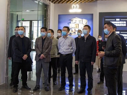 玛格全屋定制迎接重庆发展局罗清泉局长、巴南区何友生区长莅临指导