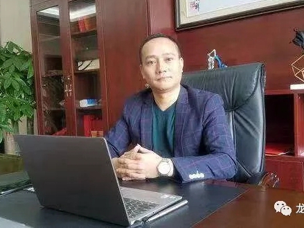 龙树入户门总经理曾卫清：龙树现在的标签就是整屋门窗