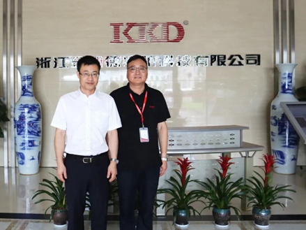 金凯德防盗门欢迎武义县县长章旭升带领调研组来访