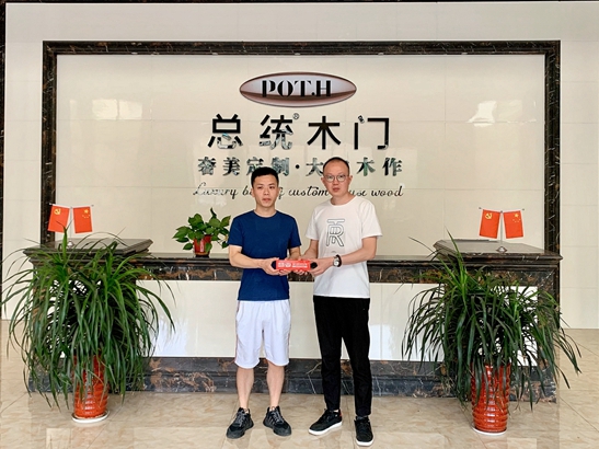 慧亚考察团华东走访丨总统木门视质量为生命 以信誉求发展