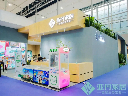 亚丹家居展馆带来诚意新品 建博会首日引爆人潮