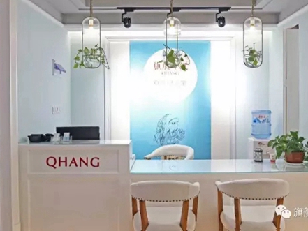 旗航壁纸：开墙纸店应该注意什么？如何让消费者自动进店？