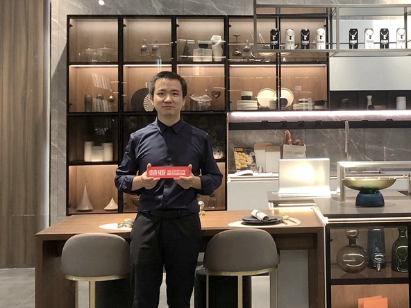 2020深圳国际家具展丨百能不锈钢家居产品研发总监周明春：注重细节打造人性化产品