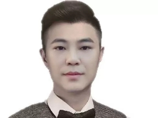蒂思蔓无缝墙布王自勇：主动就能产生奇迹