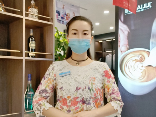 居里亚郫县经销商张晓琴：背靠好品牌，底气更足，信心更强！