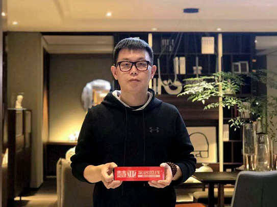 阳光林森销售部总监刘旭东：立足市场，一心做家具