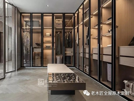 老木匠极简轻奢衣帽间，满满现代轻奢高级感！
