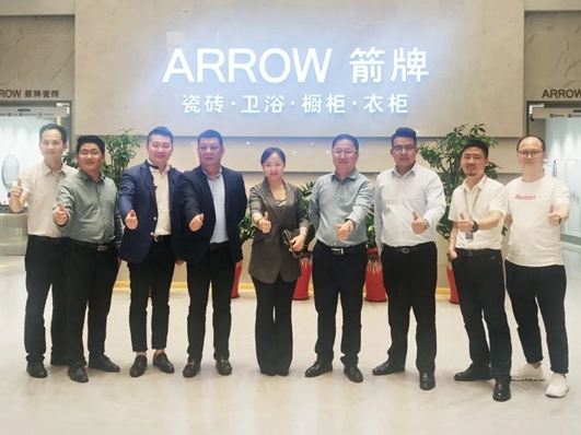 全国工商联执行秘书长李国华一行莅临箭牌家居定制，助力未来新发展！