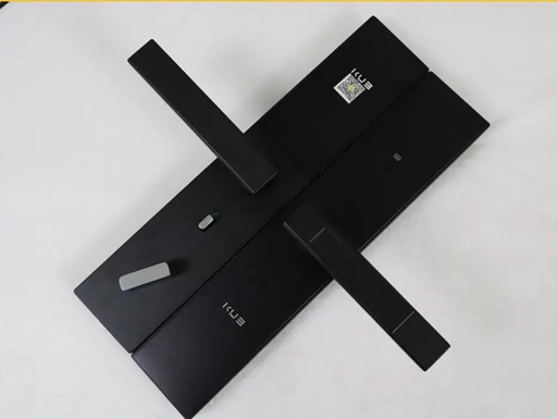 颜值超群，内在有料！行业权威媒体拆机测评KUB-KX9智能锁!
