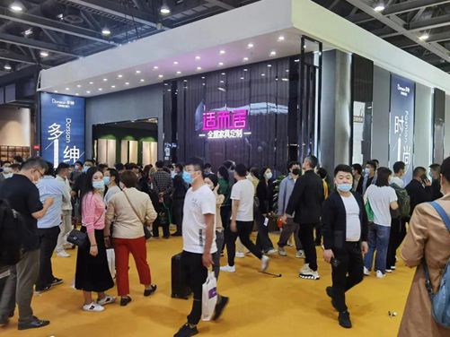 适而居全屋定制举办新品发布，引领行业轻奢潮流