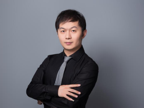 宏绣墙布沈伟峰：全新推出整体软装方案