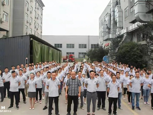 鼎萨木业举行“质量月”启动大会 只为更好品质与服务