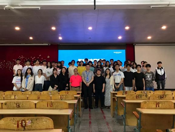 斯米帝全屋定制与江门市新会技师学院进行深度校企合作