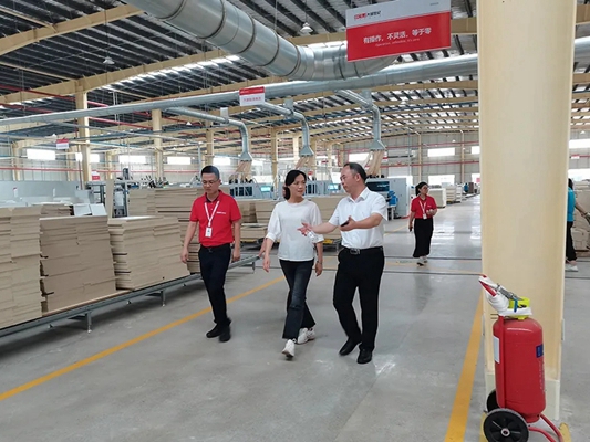 邵武市市长郭绯红同志莅临大诚世纪集成家居有限公司参观考察 | 大诚世纪家居