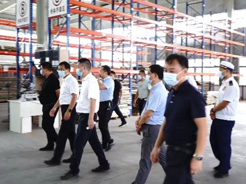 红安县委书记刘堂军视察调研科德贝尔全屋定制华中红安生产基地并指导工作