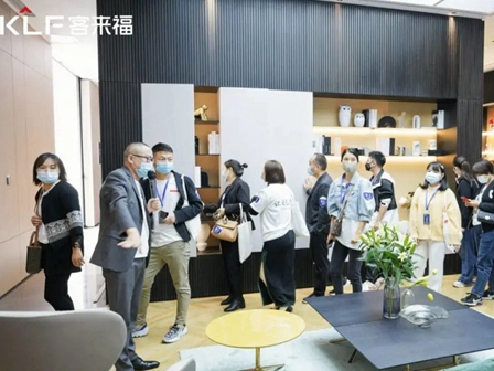 客来福全屋定制经销商参观华东基地智能化工厂