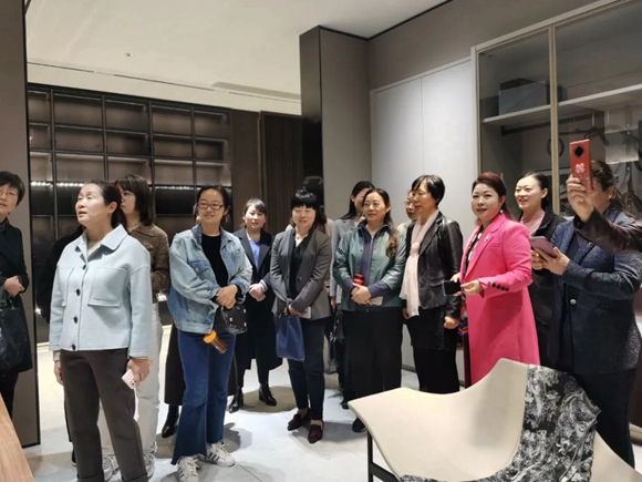 客来福全屋定制举办瑶海区妇联系统干部、女企业家“学习贯彻省第十一次党代会精神”主题宣讲会