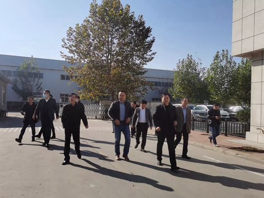 东亚家居领导一行莅临好乐家全屋整装生产基地考察指导