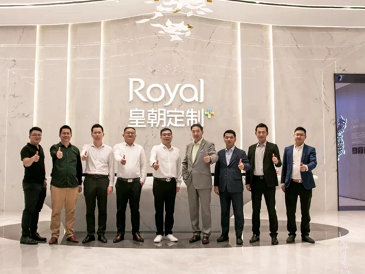 粤港澳酒店产业联合会与冠军联盟工程俱乐部莅临皇朝定制+
