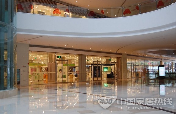 广东金刚玻璃成功研制新型玻璃防火墙