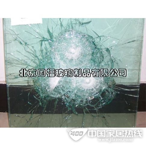防弹玻璃