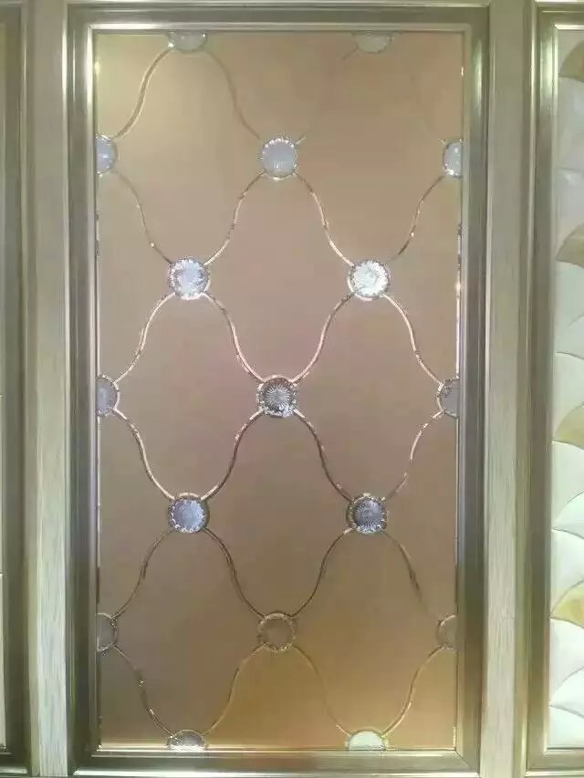 拼镜背景墙，时尚背景墙