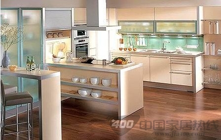 2012小厨房彰显大品味 盘点最给力整体厨房效果图