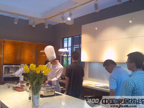 威达仕整体橱柜火爆广州建博会