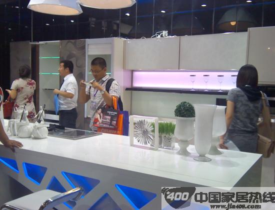 皮阿诺第十一次参加广州建博会，新品“极光”闪耀全场
