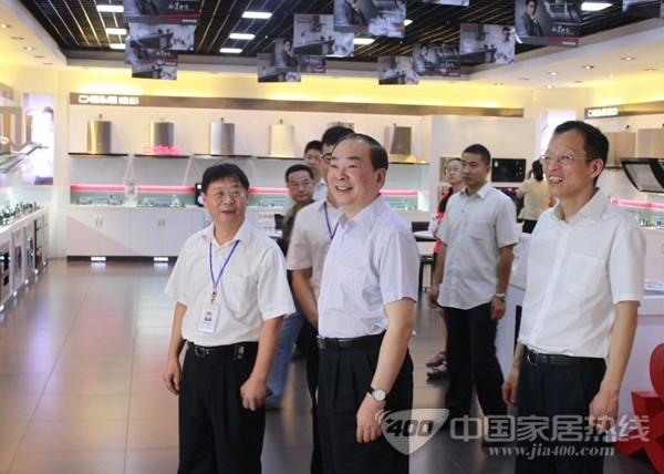 浙江省委常委、杭州市委书记黄坤明高温日视察德意